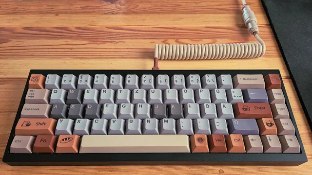 Tofu65 2.0 mit gemischten Tastenkappen